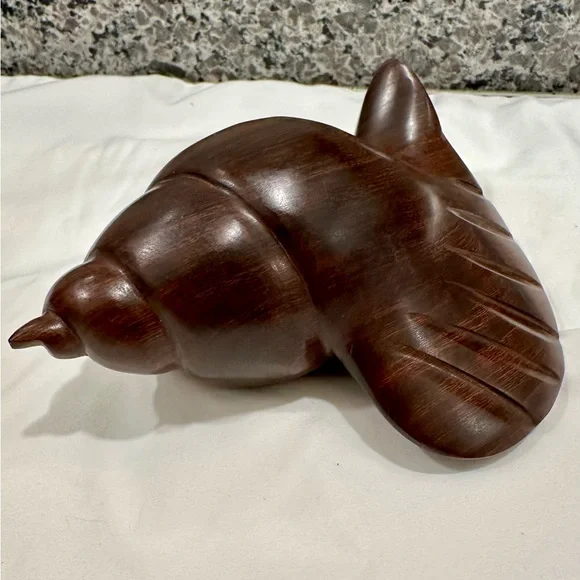 Vintage Seri Desert Ironwood Conch Shell Carving - Picture 8 of 8